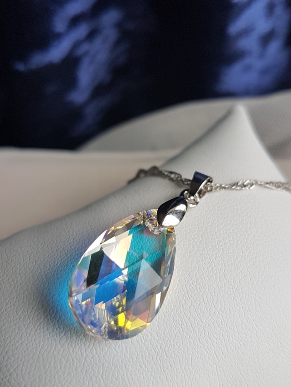 Swarovski Elements 925 Sterling Silver Aurora Borealis Teardrop Necklace NEW